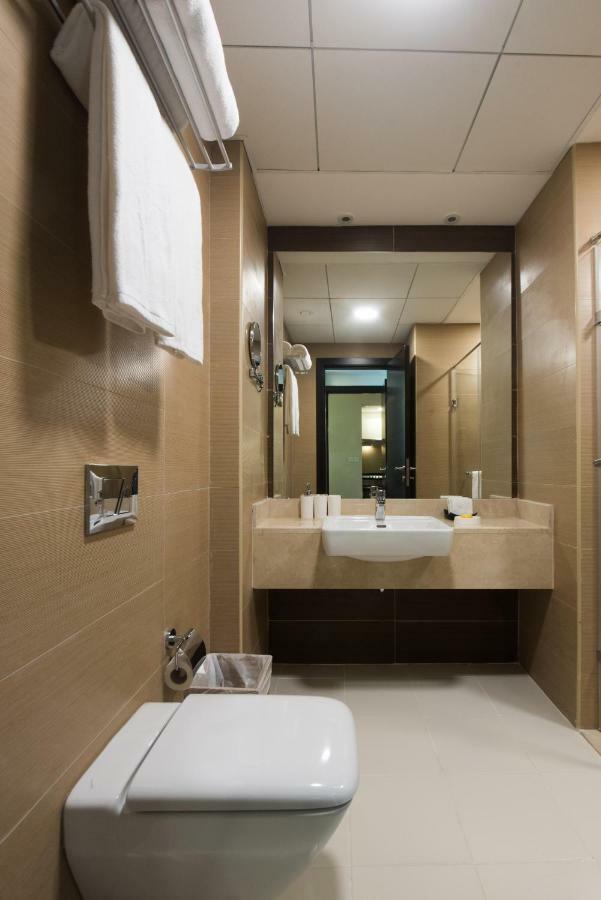 Fantastay Sparkle Tower One Bedroom Suite Marina View Дубай Екстериор снимка
