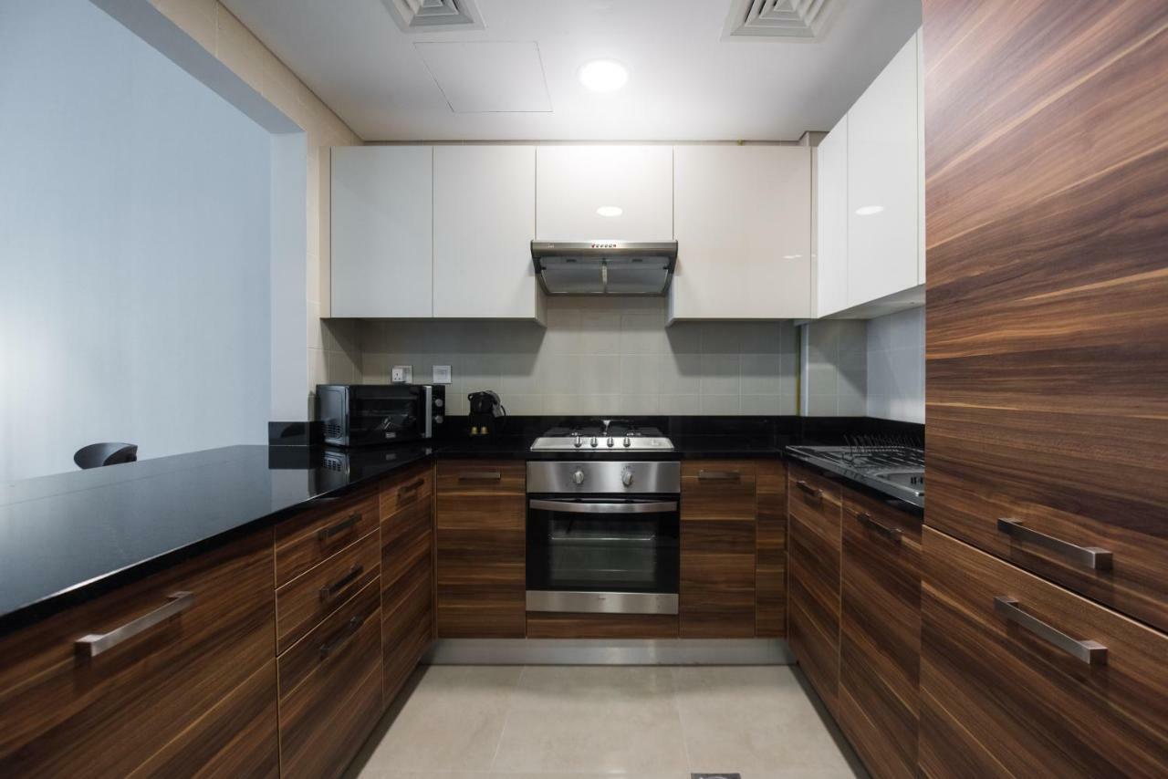 Fantastay Sparkle Tower One Bedroom Suite Marina View Дубай Екстериор снимка